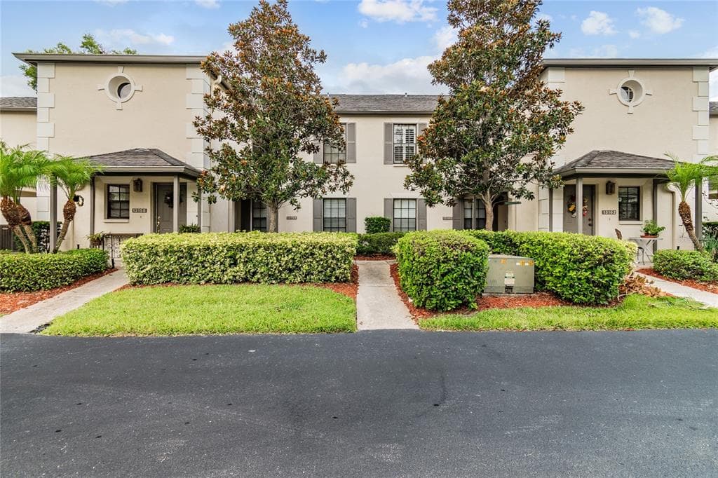 13156 VILLAGE CHASE CIR TAMPA, FL 33618