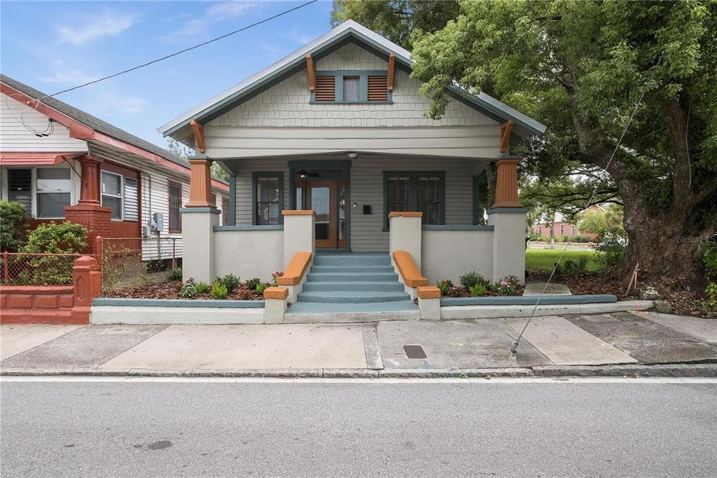 2003 E COLUMBUS DRIVE TAMPA, FL 33605