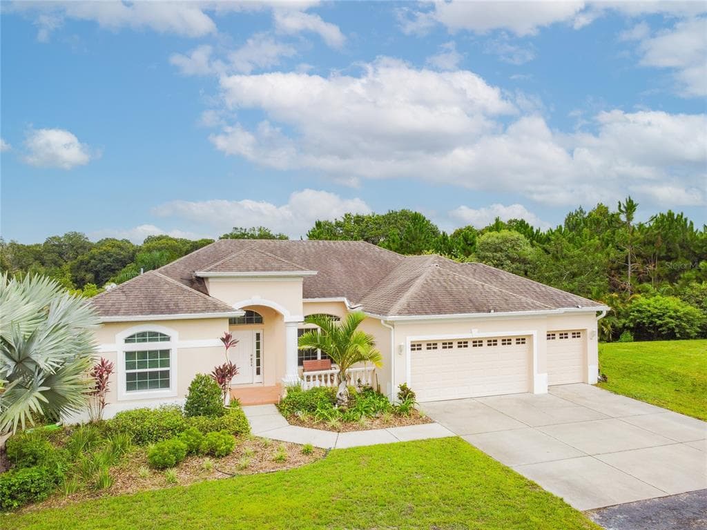 1511 HANNA POND LANE