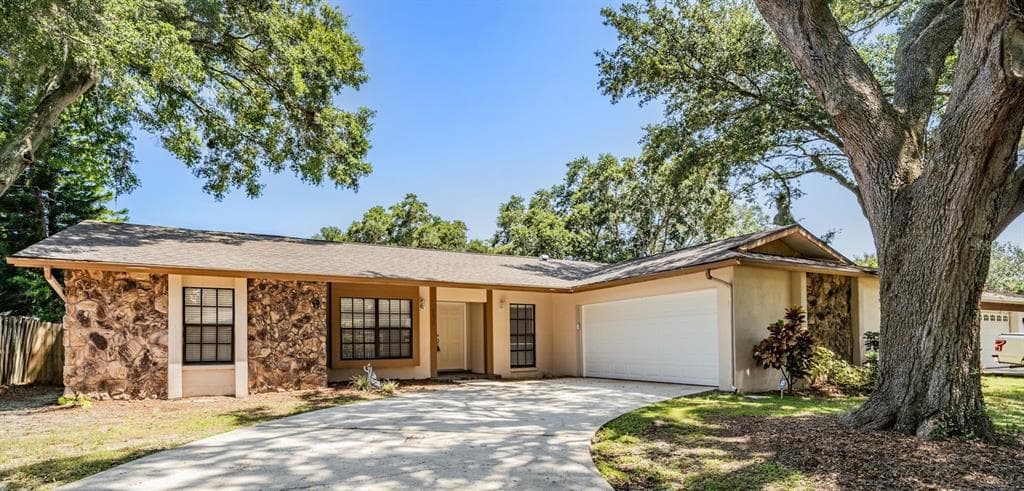 2835 OAK TREE LANE PALM HARBOR, FL 34684