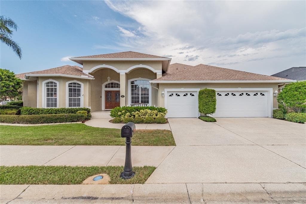 2209 HAMPSTEAD COURT SAFETY HARBOR, FL 34695
