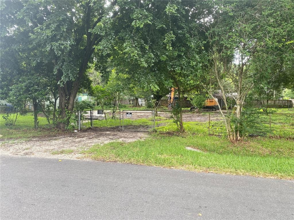 5603 STALEY DRIVE TAMPA, FL 33610