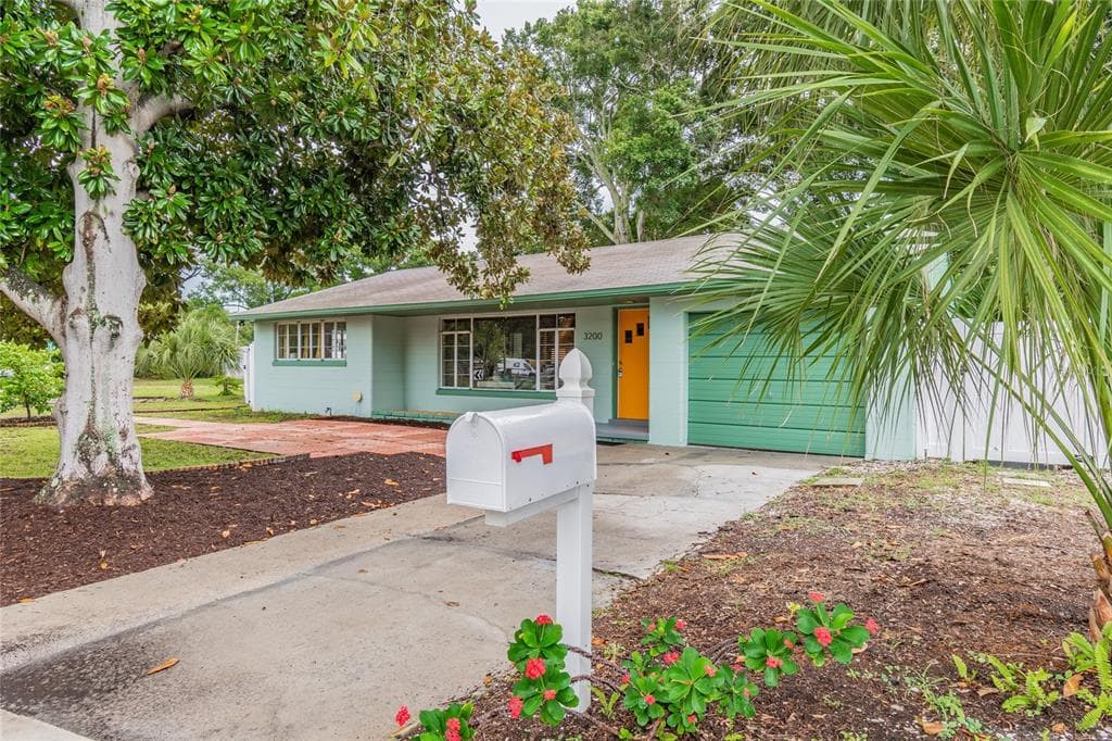 3200 11TH AVENUE N ST PETERSBURG, FL 33713