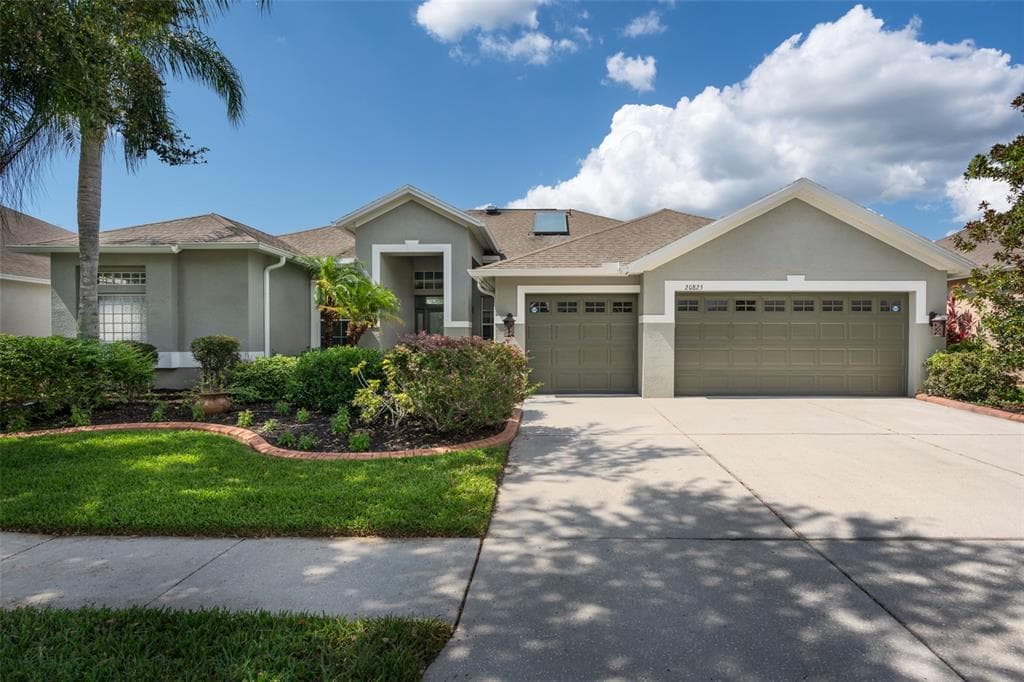 20825 CEDAR BLUFF PLACE LAND O LAKES, FL 34638