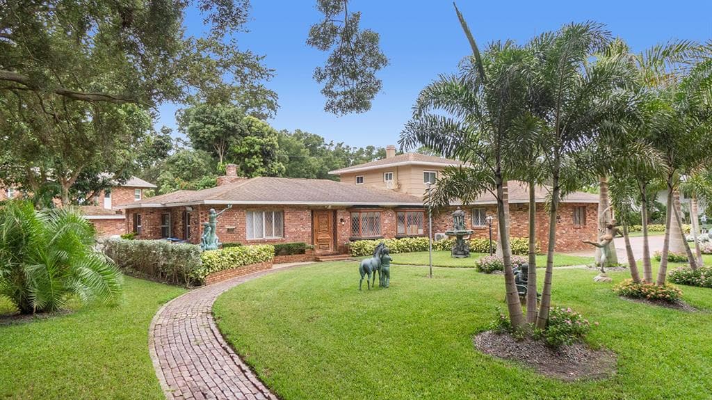 1700 SERPENTINE DRIVE S ST PETERSBURG, FL 33712