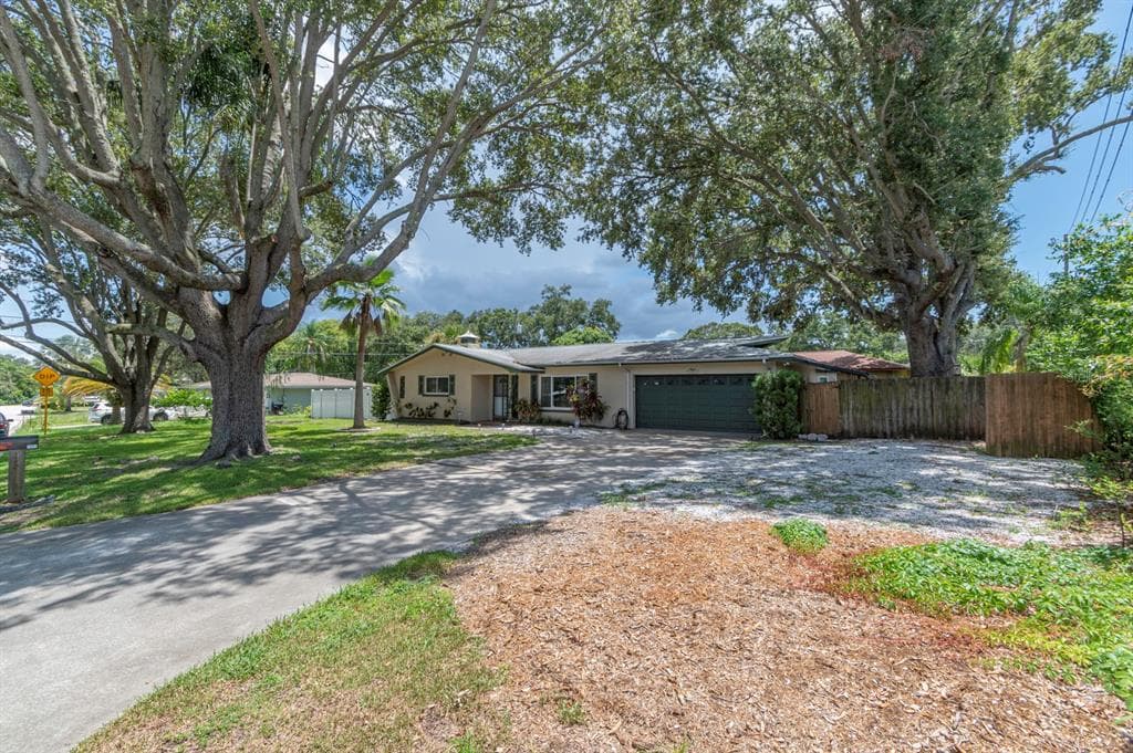 1801 ERNEST ROAD CLEARWATER, FL 33764