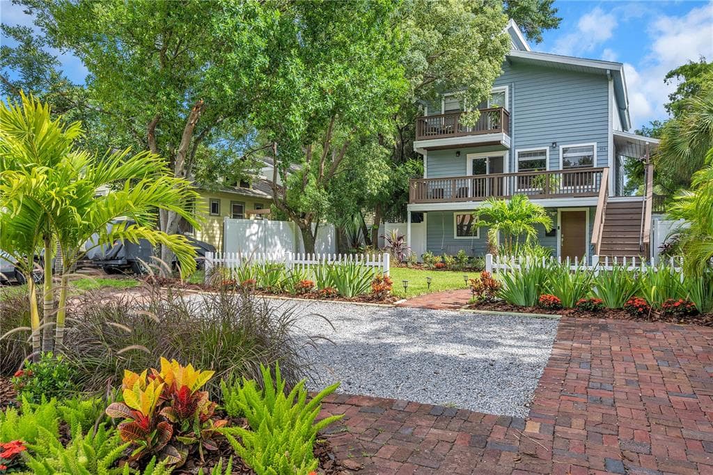 304 16TH AVENUE N ST PETERSBURG, FL 33704