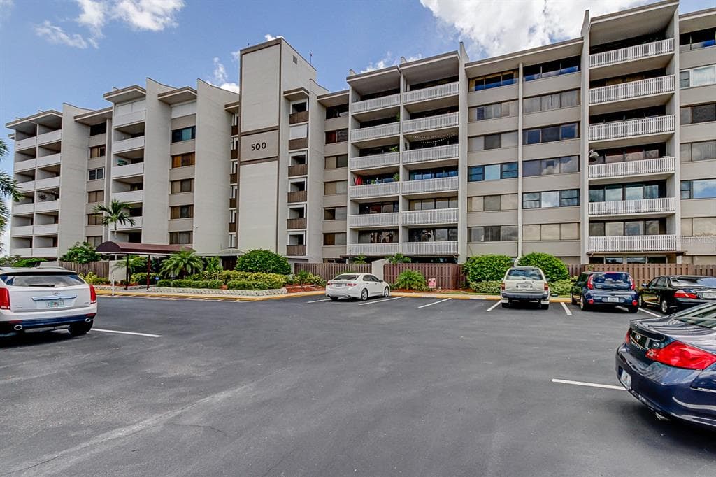 500 TREASURE ISLAND CAUSEWAY UNIT 401 TREASURE ISLAND, FL 33706