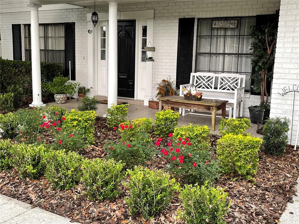 1511 GRAYWOOD COURT