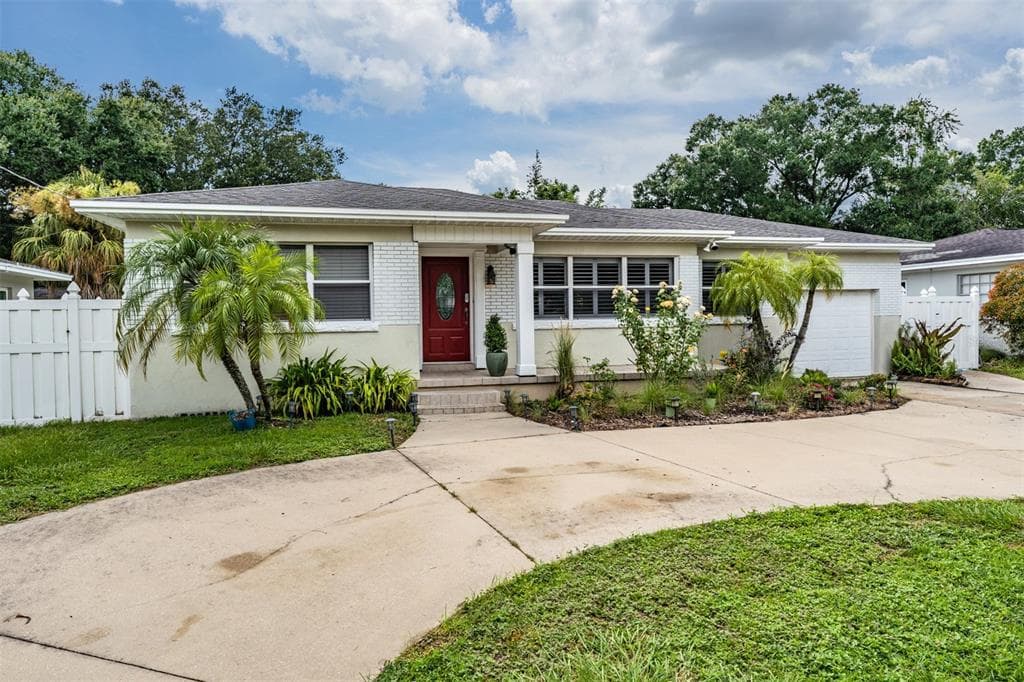 304 N MATANZAS AVENUE TAMPA, FL 33609