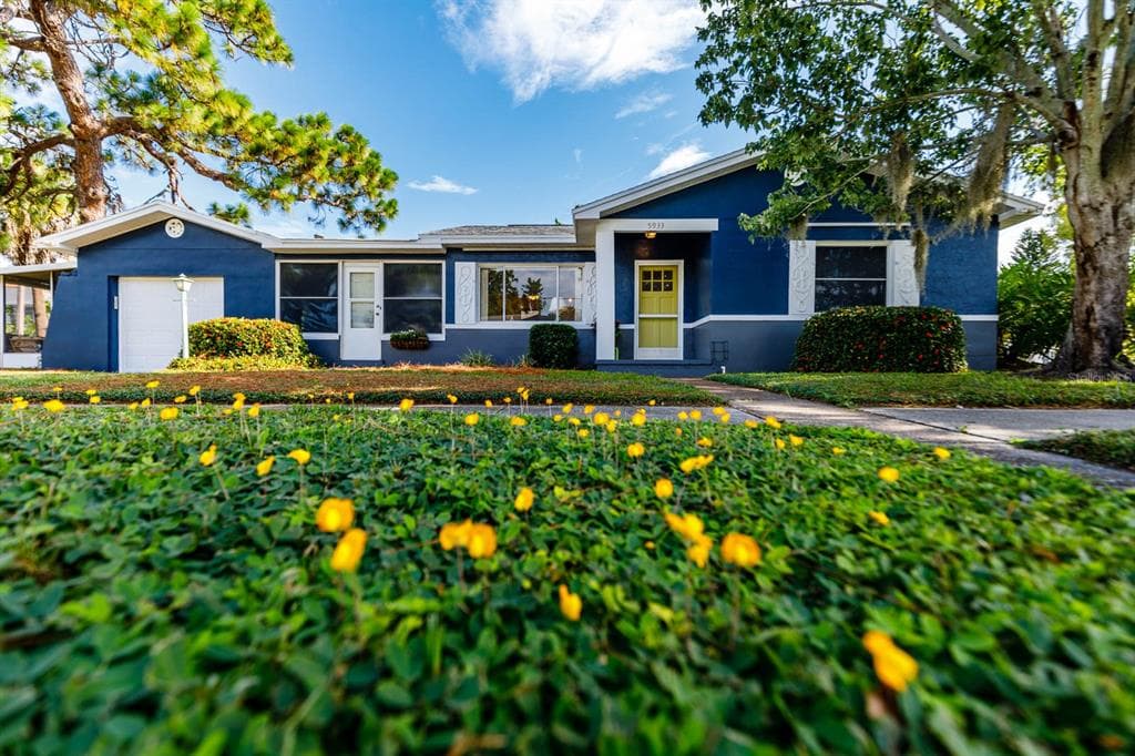 5933 15TH AVENUE S GULFPORT, FL 33707