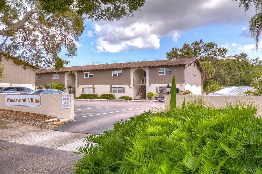 6058 1ST AVENUE S UNIT 29 ST PETERSBURG, FL 33707