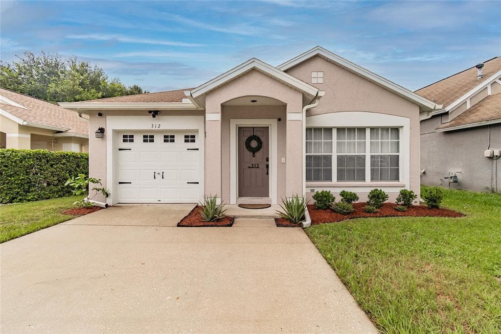 312 SUMMER SAILS DRIVE