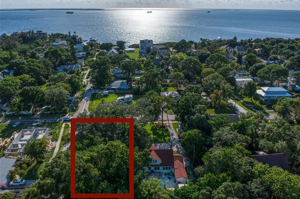 VINCENT STREET CRYSTAL BEACH, FL 34681