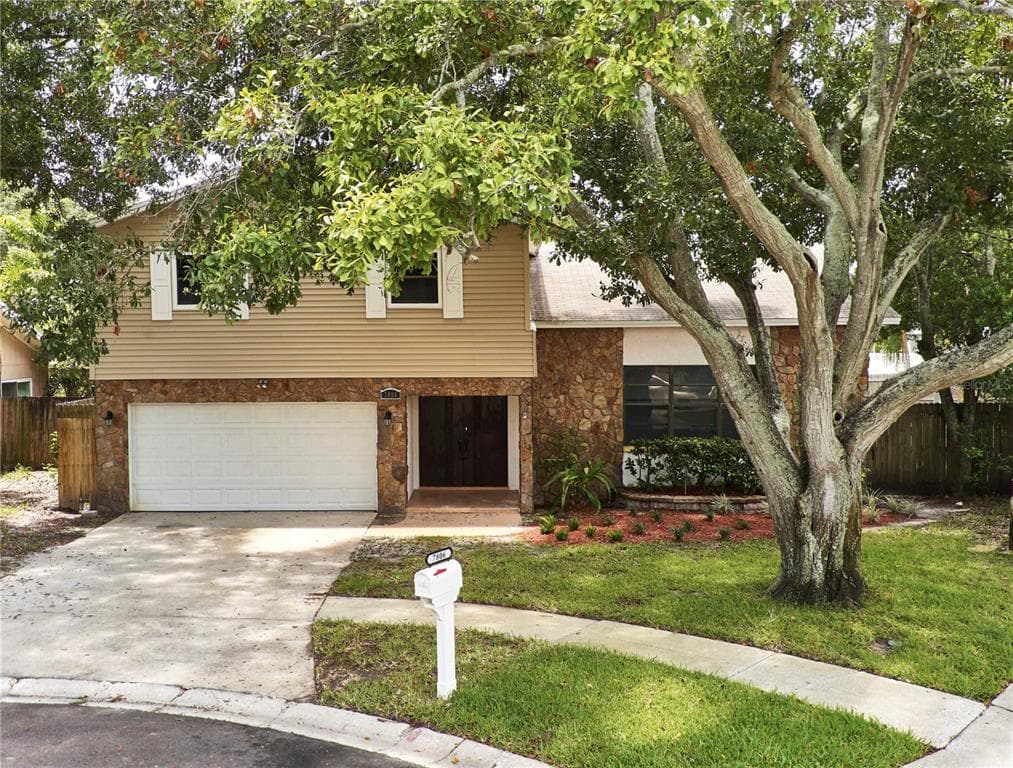 7806 ASHFORD COURT N ST PETERSBURG, FL 33709