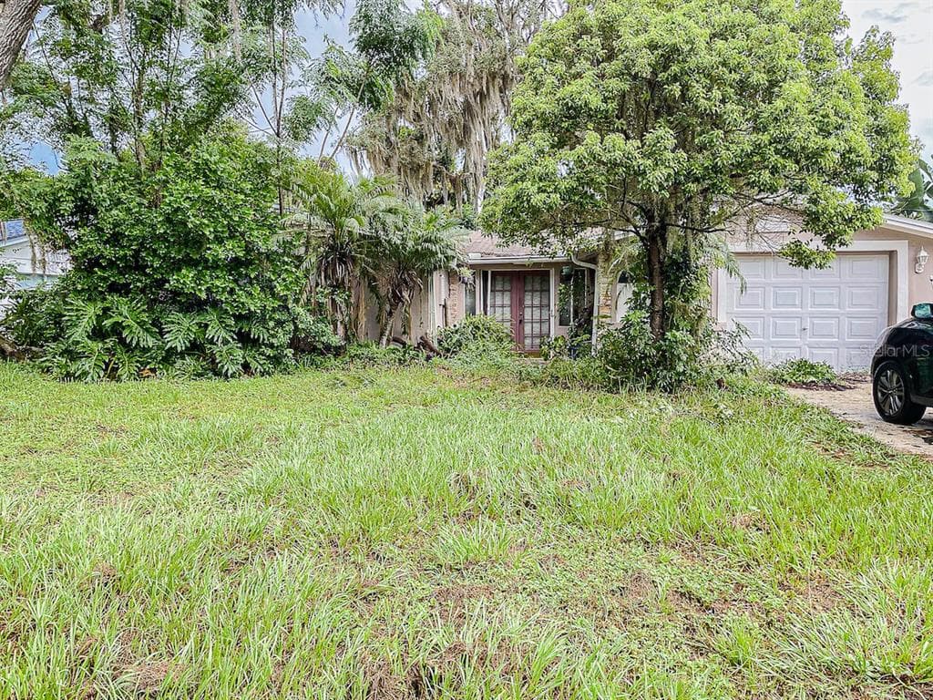 5736 COLONIAL DRIVE NEW PORT RICHEY, FL 34653