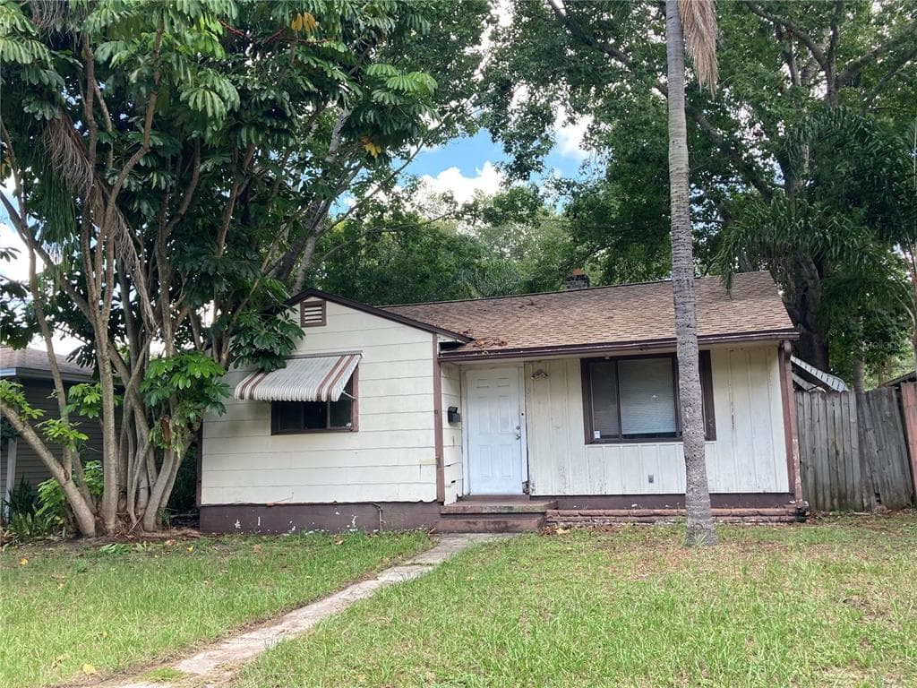 5047 3RD AVENUE N ST PETERSBURG, FL 33710