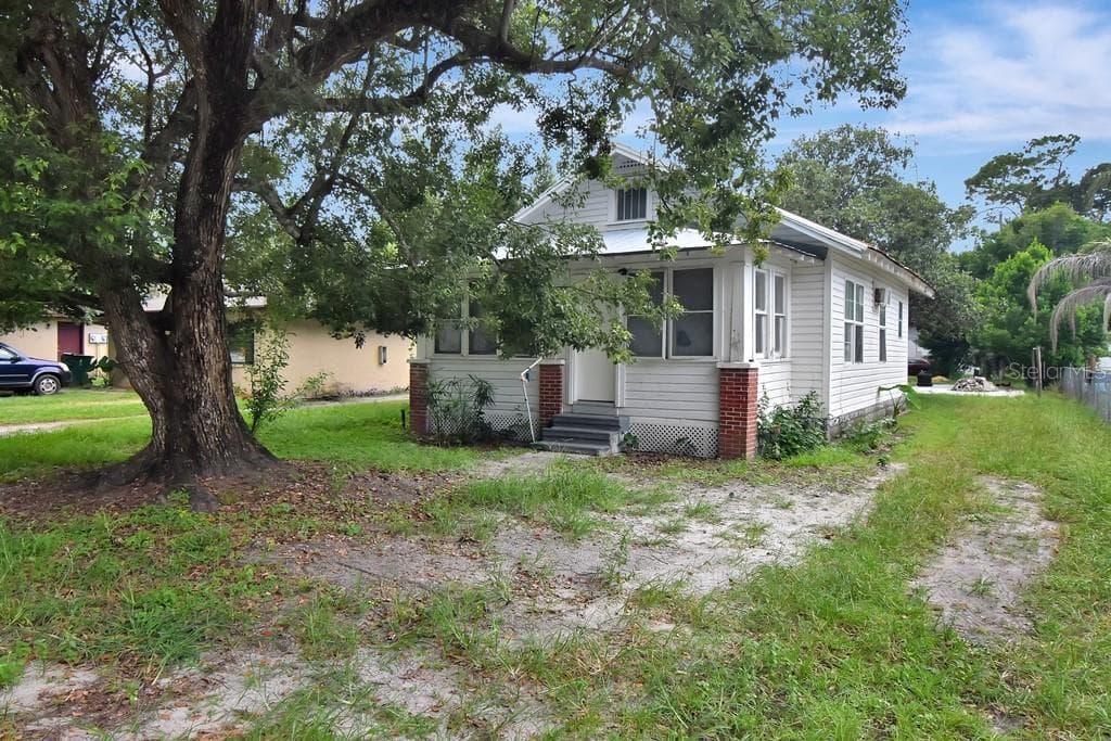 4835 16TH STREET ZEPHYRHILLS, FL 33542