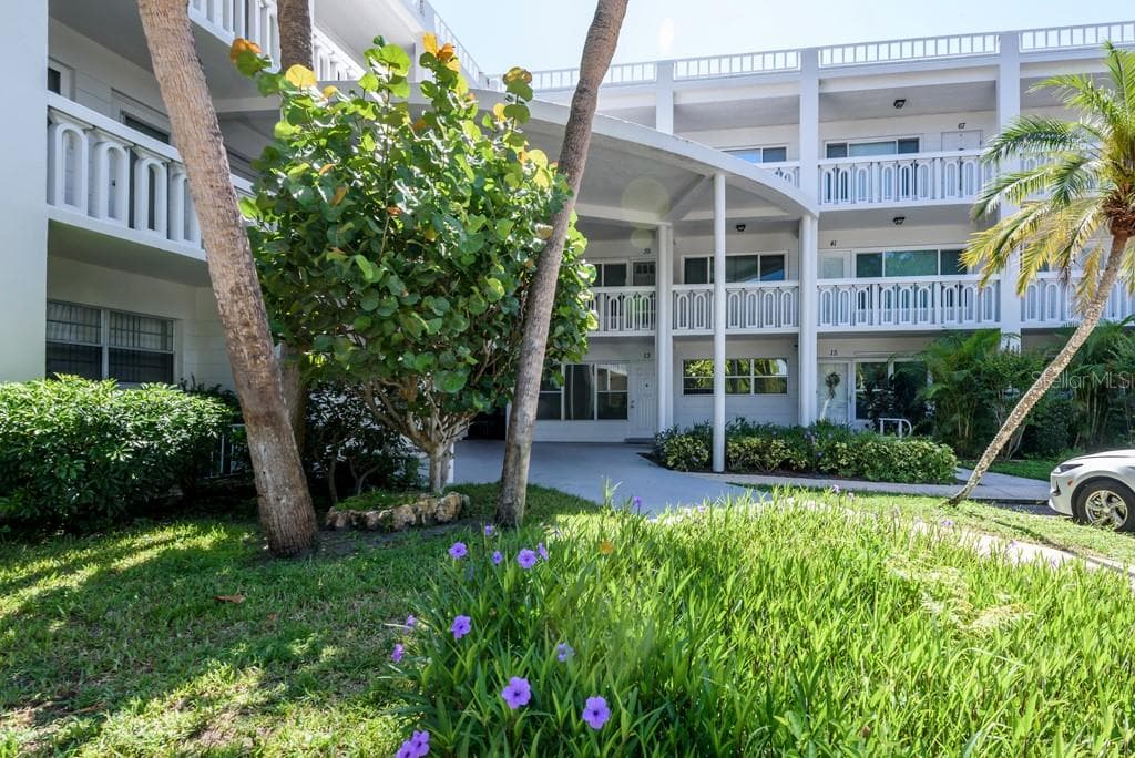 2021 AUSTRALIA WAY W UNIT 63