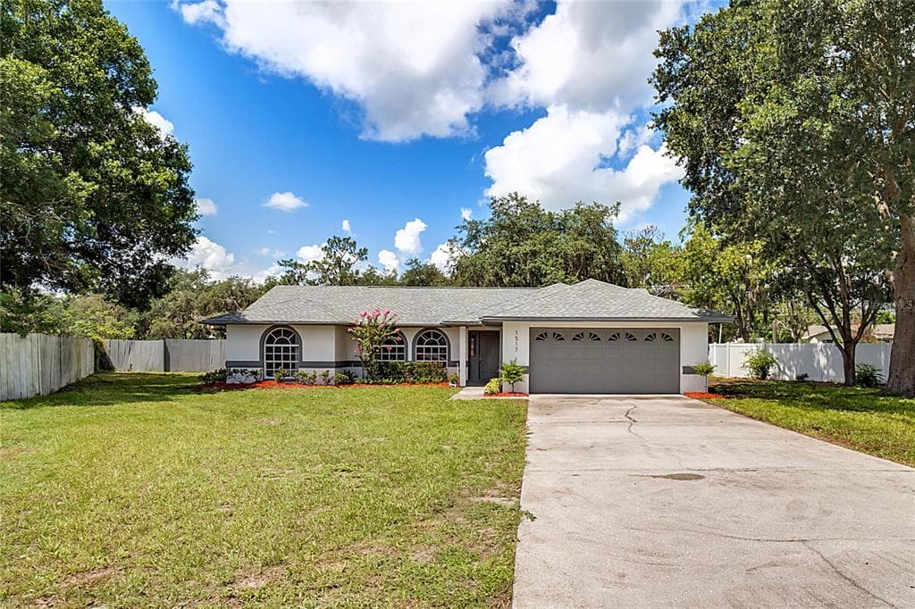 1517 ARCHERS PATH LAKELAND, FL 33809