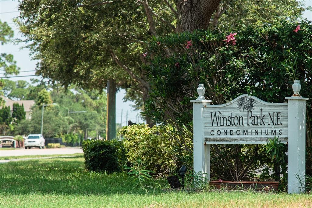 4910 BAY STREET NE UNIT 207 ST PETERSBURG, FL 33703