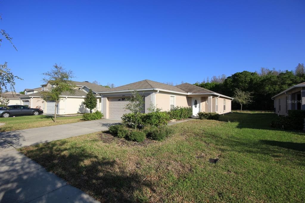 18343 KENTISBURY COURT LAND O LAKES, FL 34638