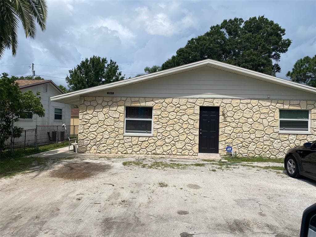 2164 CORAL WAY LARGO, FL 33771