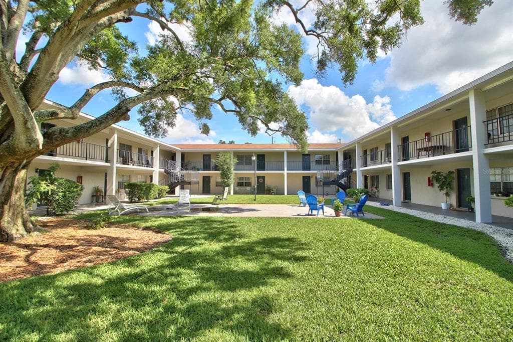 3119 W DE LEON STREET UNIT 21 TAMPA, FL 33609