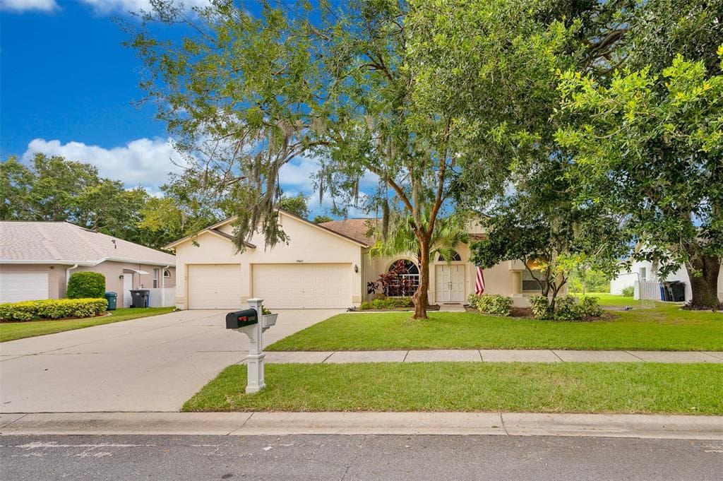 19603 WYNDMILL CIRCLE