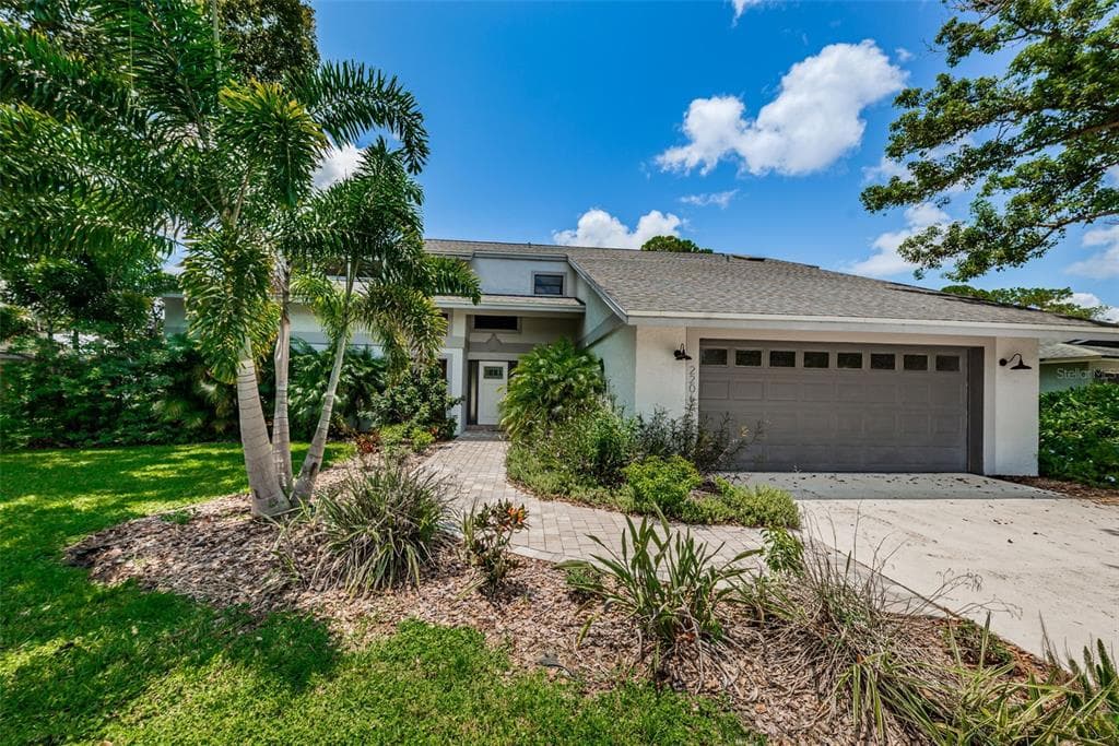 2206 TONIWOOD LANE PALM HARBOR, FL 34685