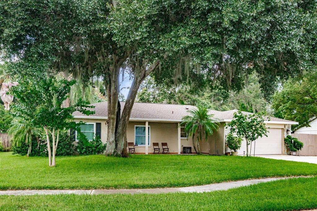 10809 PROVIDENCE OAKS DRIVE RIVERVIEW, FL 33578