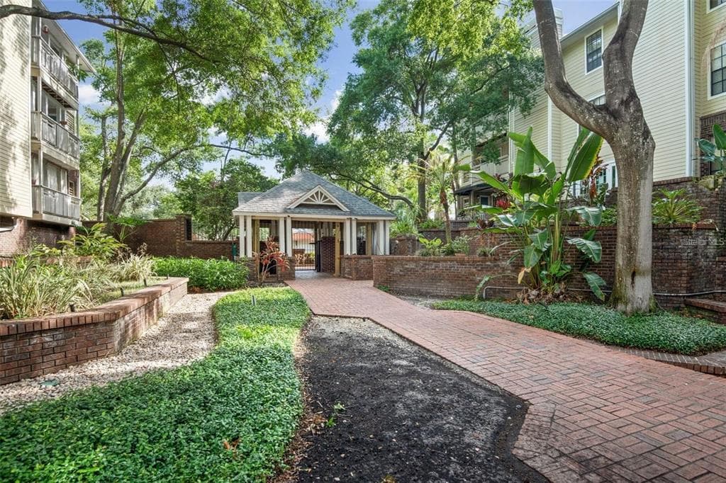 1000 W HORATIO STREET UNIT 232 TAMPA, FL 33606
