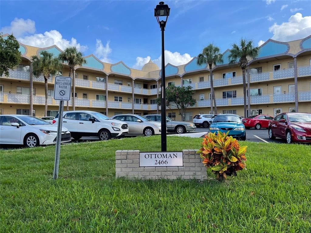 2466 ECUADORIAN WAY UNIT 64 CLEARWATER, FL 33763