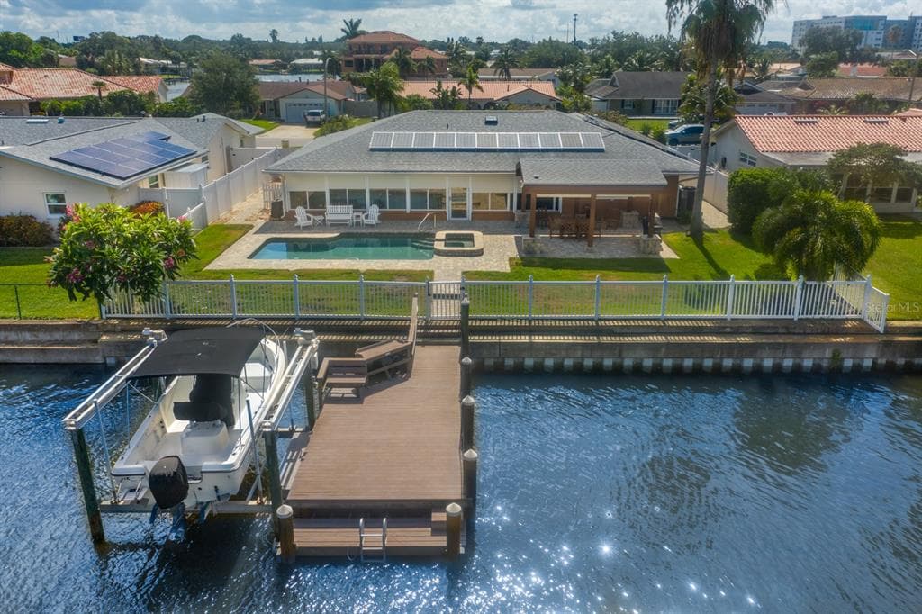 4401 38TH WAY S ST PETERSBURG, FL 33711