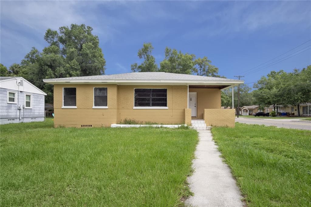 701 W INDIANA AVENUE TAMPA, FL 33603