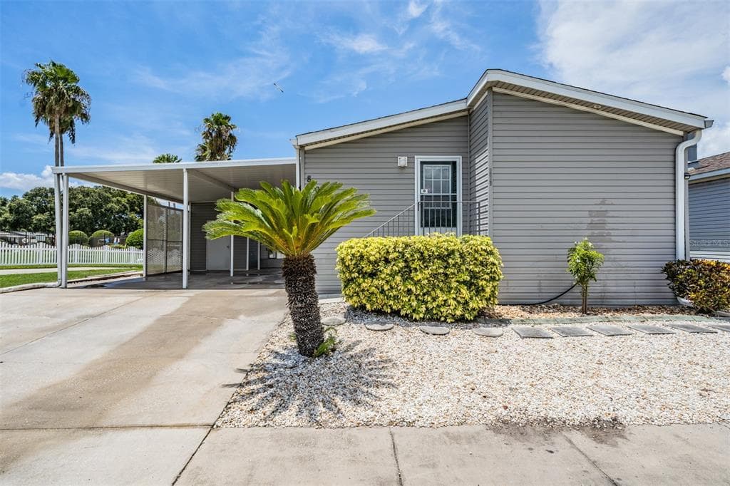 8404 FANTASIA PARK WAY PARKWAY RIVERVIEW, FL 33578