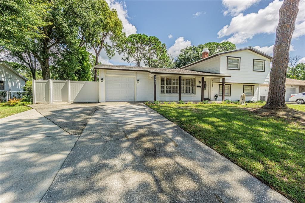 7907 W HIAWATHA STREET TAMPA, FL 33615