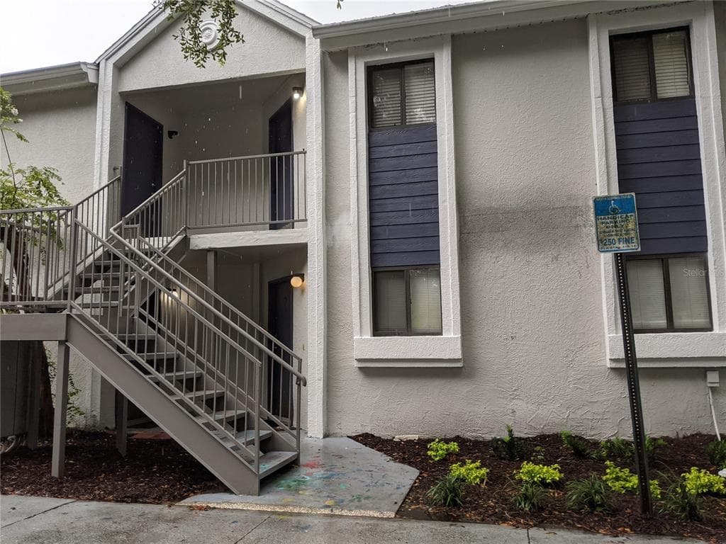 7504 TIMBERSTONE DRIVE UNIT G TAMPA, FL 33615