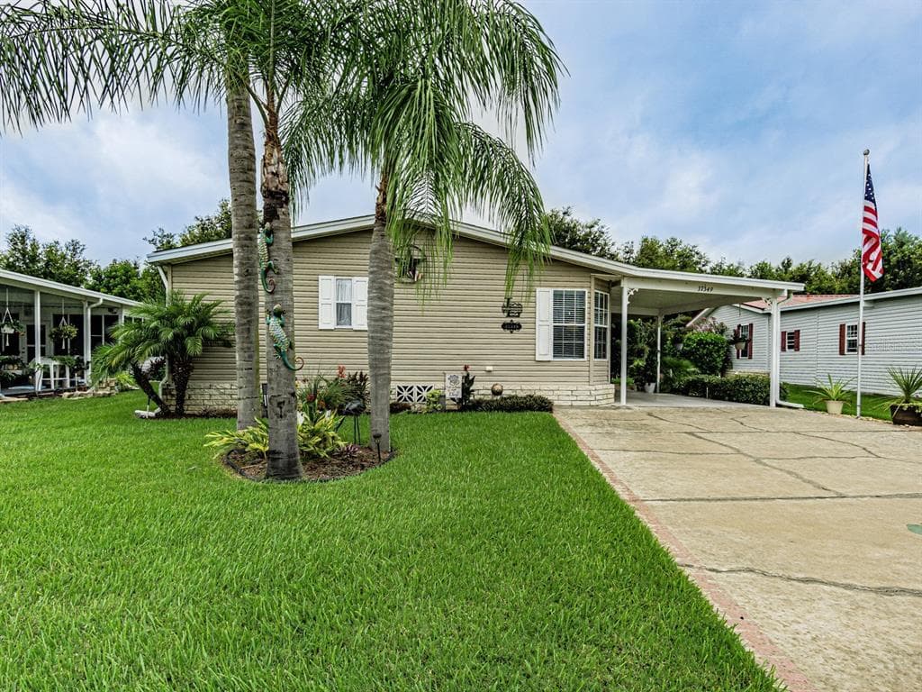 37349 GILL AVENUE ZEPHYRHILLS, FL 33541