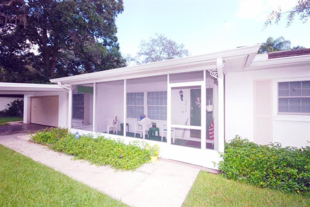 3816 SUNNYBANK DRIVE VALRICO, FL 33594