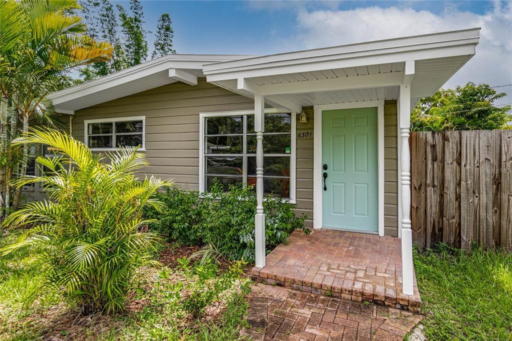 6301 S RICHARD AVENUE TAMPA, FL 33616