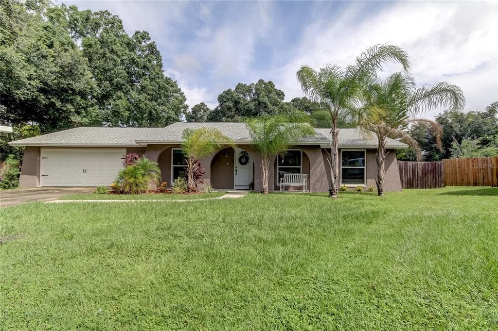 4307 FOXGLEN LANE TAMPA, FL 33624