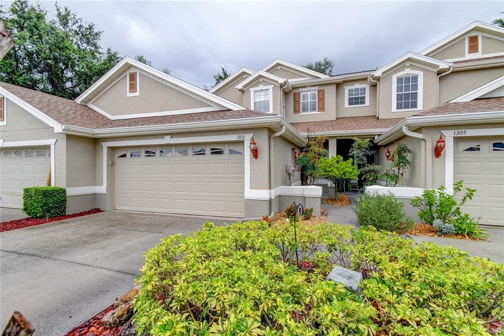 1303 TRAIL VIEW TARPON SPRINGS, FL 34688