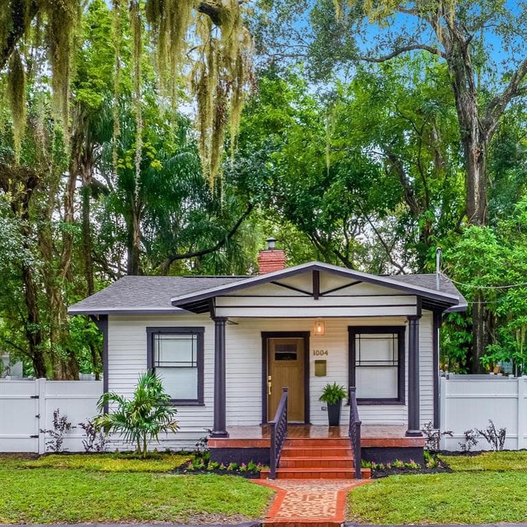 1004 E 23RD AVENUE TAMPA, FL 33605