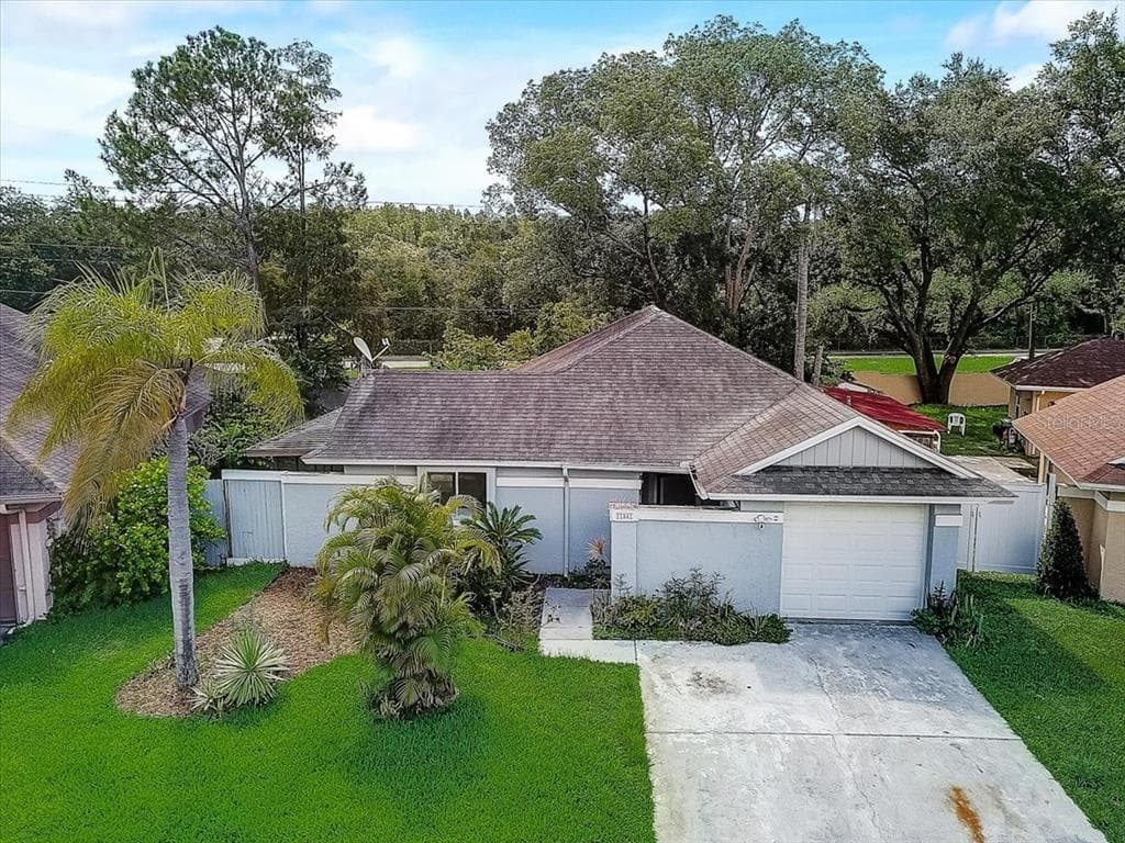 11841 HICKORYNUT DRIVE TAMPA, FL 33625