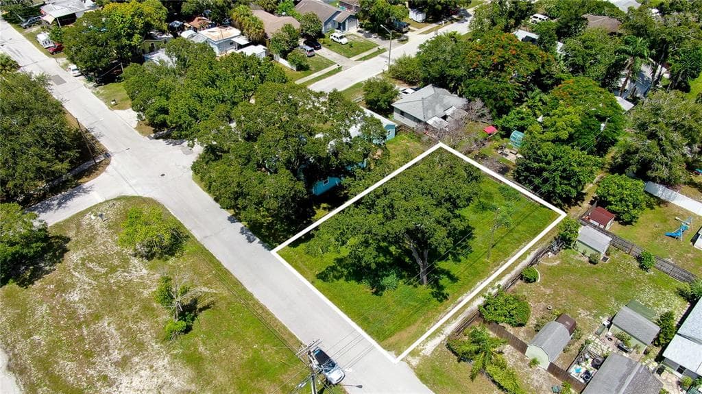 5665 39TH STREET N ST PETERSBURG, FL 33714