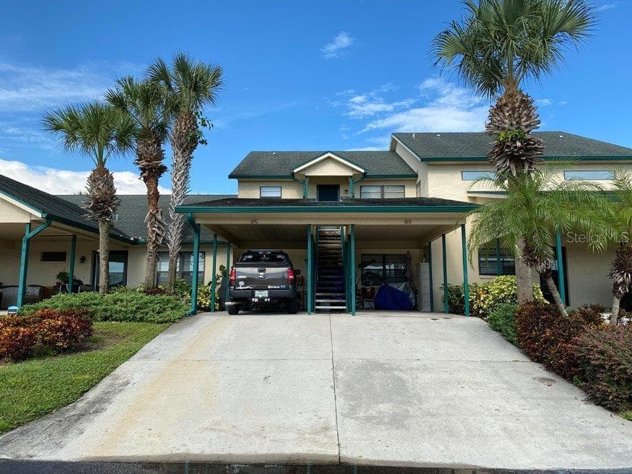 620 YARDARM DRIVE UNIT 10 APOLLO BEACH, FL 33572