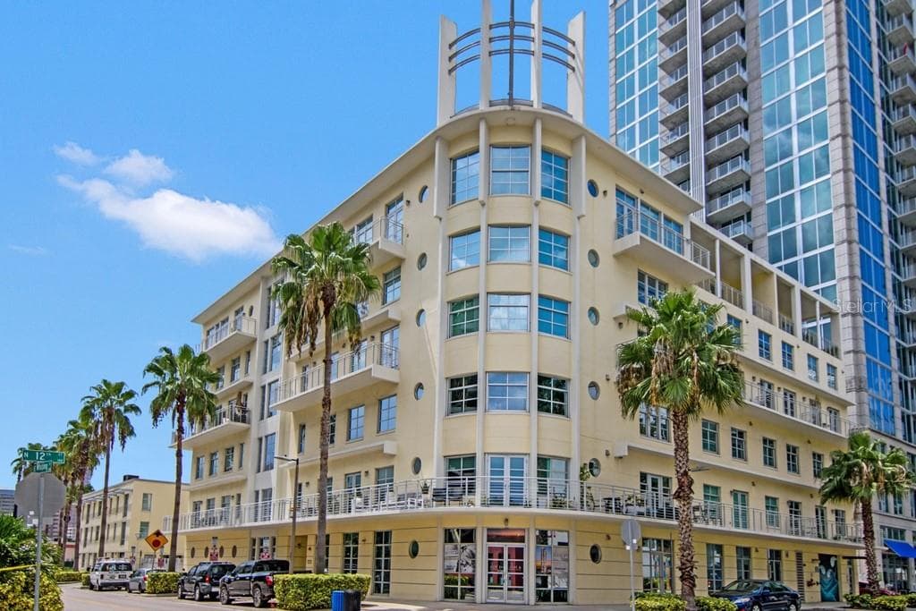 1212 E WHITING STREET UNIT 303 TAMPA, FL 33602