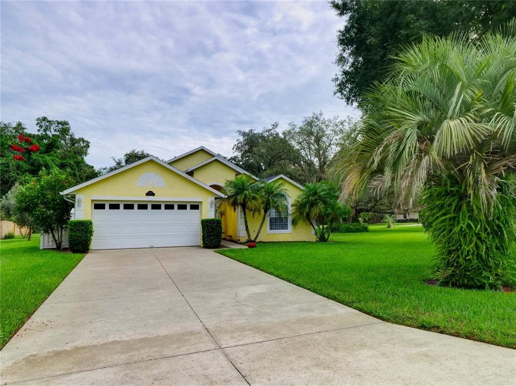 5805 MULBERRY STREET GROVELAND, FL 34736