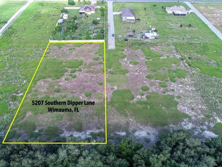 5207 SOUTHERN DIPPER LANE WIMAUMA, FL 33598